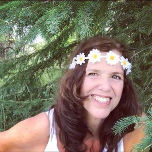 Meet your Posher, Marcia